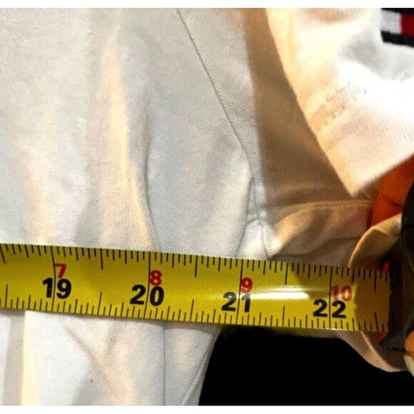 EUC Tommy Hilfiger Size XL White Tee Shirt Block Logo Men’s Short Sleeve Big H - Picture 7 of 8